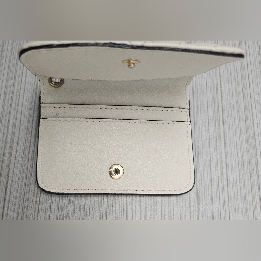 Victoria's Secret Quilted Cream Wallet with Gold Accents - Picture 4 of 4